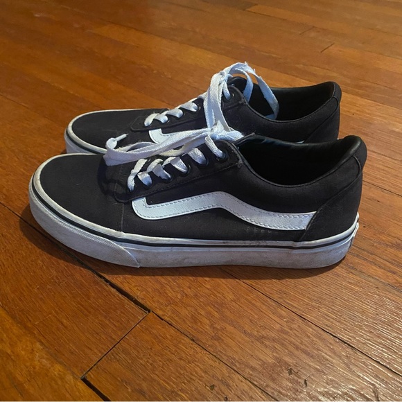 Vans Old Skool Black and White Women’s Shoes - Picture 6 of 8